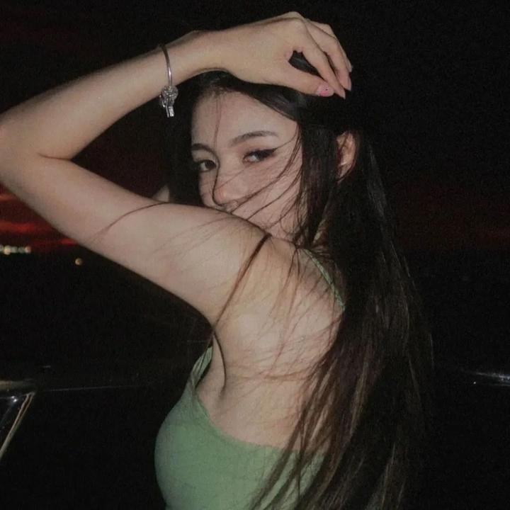 暴力云与送子鹳海报